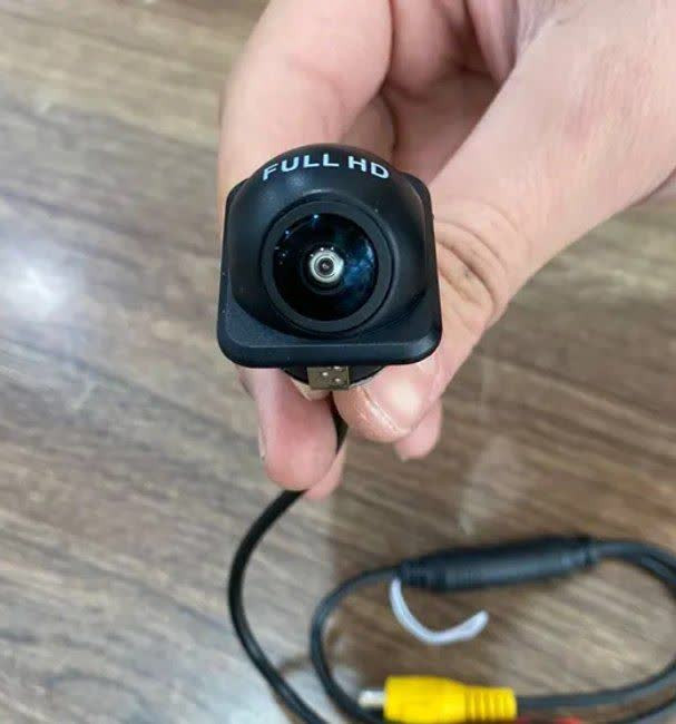 دوربین دنده عقب UHD مدل A-102