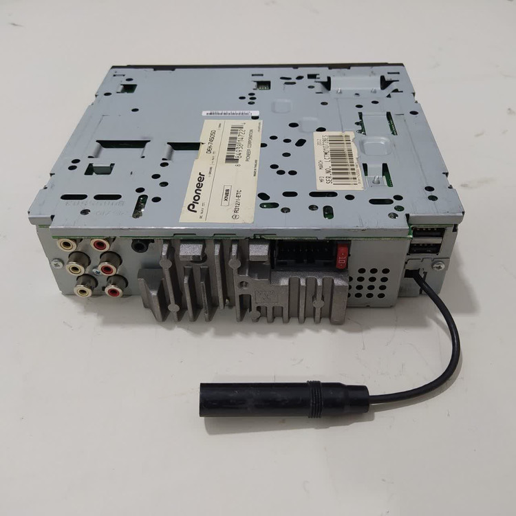 ضبط حرفه ای پایونیر مدل Pioneer DEH-7450SD شش خروجه 4.5 ولتی مولتی کالر