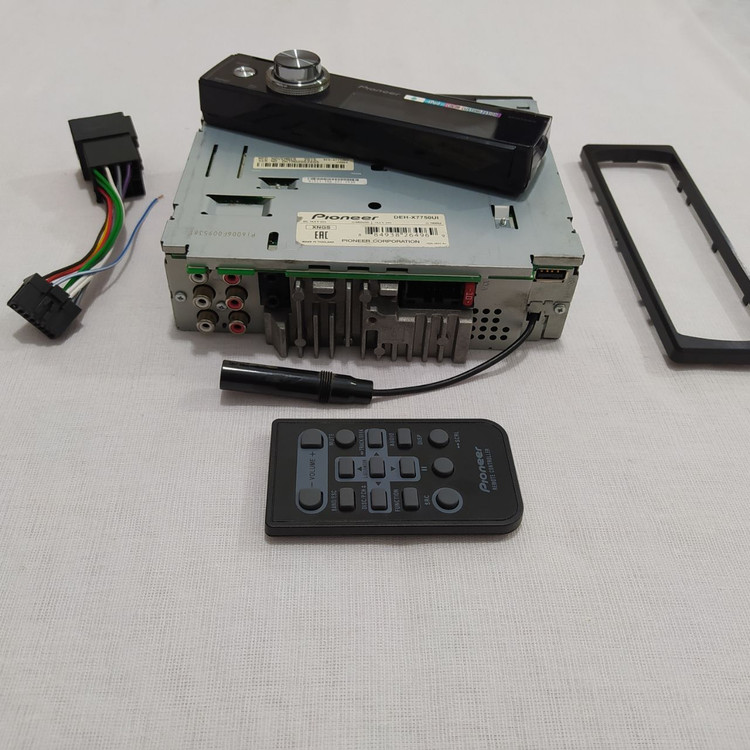 ضبط حرفه ای پایونیرPioneer DEH-X7750UI شش خروجه دمو دار مولتی کالر 4 ولتی