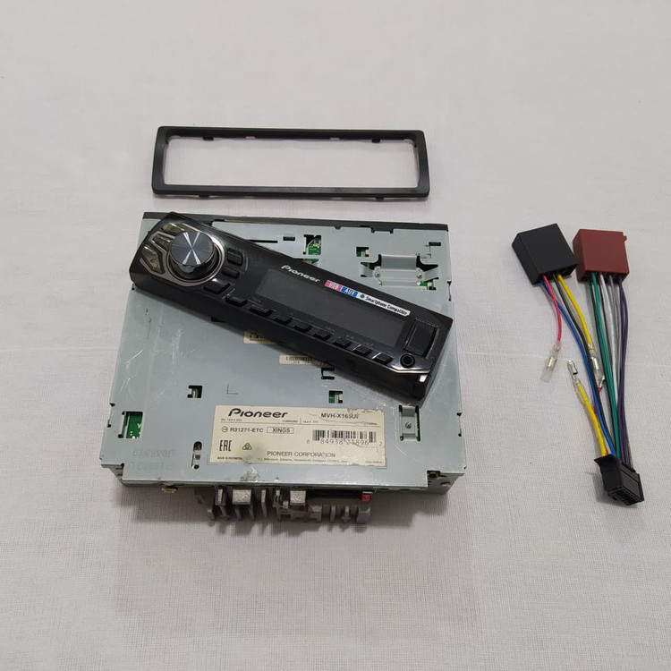 پخش کننده خودرو پایونیر MVH-X165UI