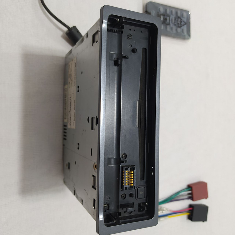 ضبط خودرو پایونیر مدل P6000 چهار خروجه
