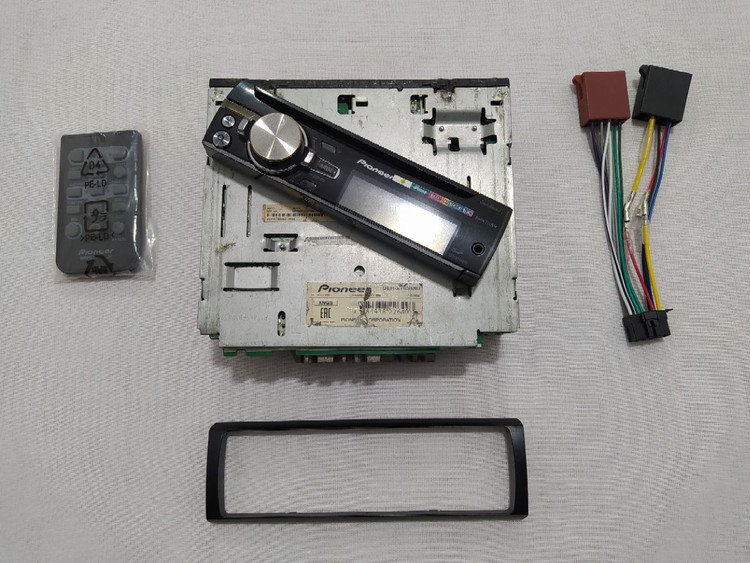 ضبط خودرو پایونیر DEH X7650SD شش خروجه دمو رنگی
