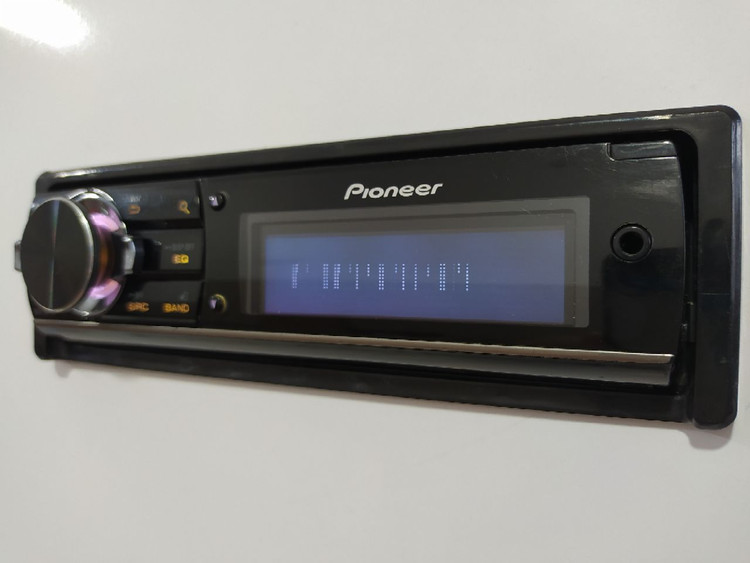 ضبط فوق حرفه ای پایونیر Pioneer DEH_80prs هشت خروجه