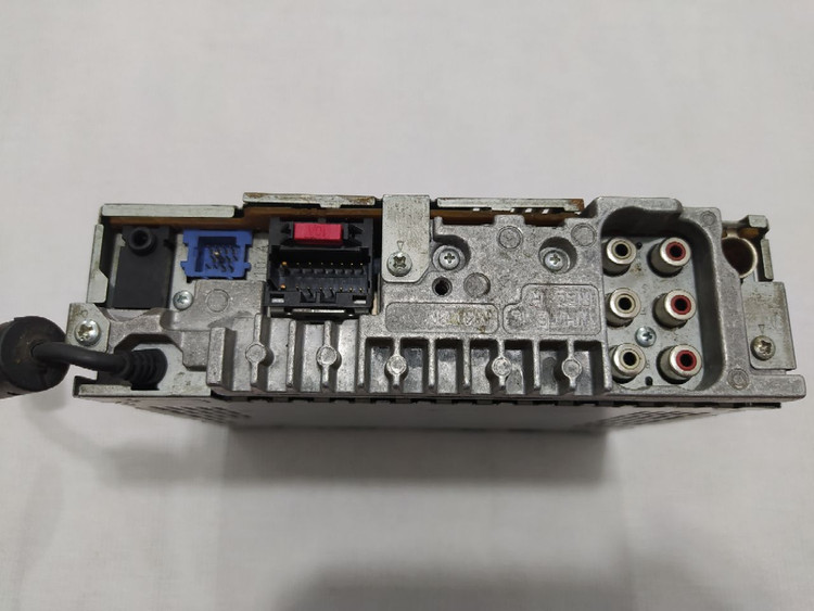 ضبط حرفه ای پایونیر مدل DEH-P4150UB شش خروجه ۴ ولتی
