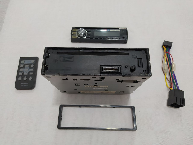 ضبط پایونیر مدل 1750 DEH-X1750UB دو خروجی امپلی فایر