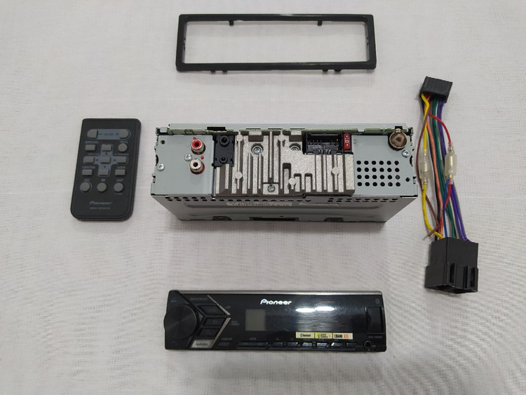 ضبط بلوتوث دار پایونیر مدل MVH-S305BT