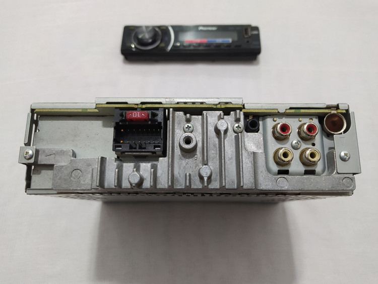 ضبط پایونیر مدل DEH-3150UB چهار خروجه