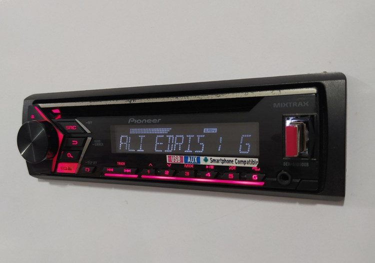 ضبط پایونیر مدل DEH-X1050UB دو خروجی امپلی فایر