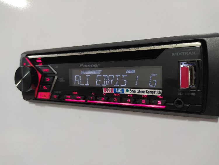 ضبط پایونیر مدل DEH-X1050UB دو خروجی امپلی فایر