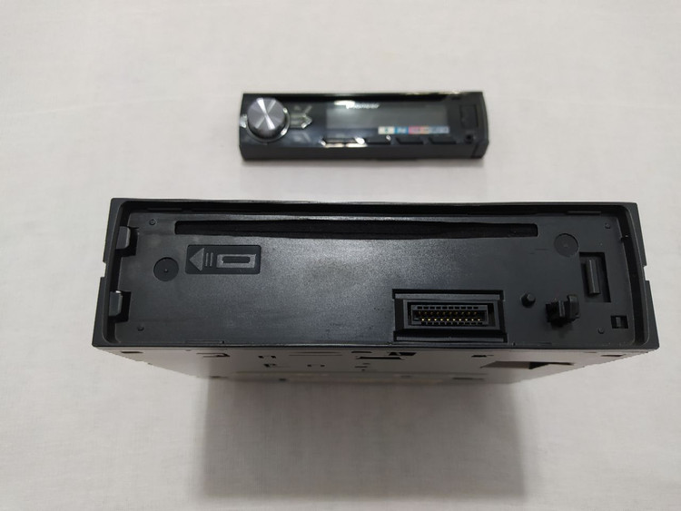 ضبط بلوتوث دار پایونیر Pioneer DEH-X1 چهارخروجه مولتی کالر