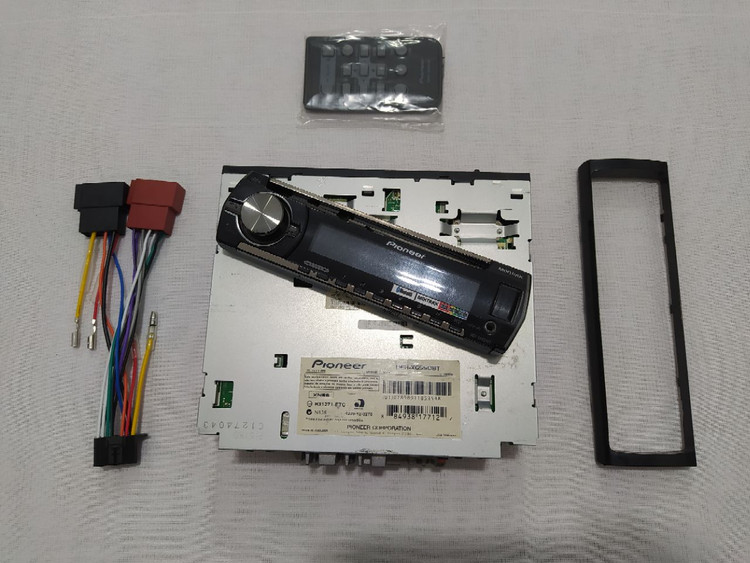 ضبط پایونیر مدل DEH-X6550BT چهارخروجه مولتی کالر