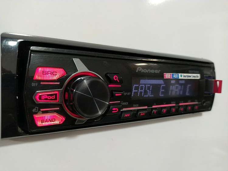 ضبط بلوتوث دار پایونیر مدل MVH-X175UI دو خروجی آمپلی فایر