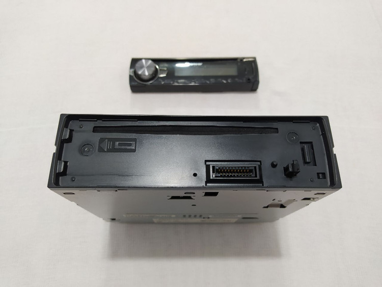 ضبط بلوتوث دار پایونیر مدل Pioneer DEH-S5050BT چهارخروجه