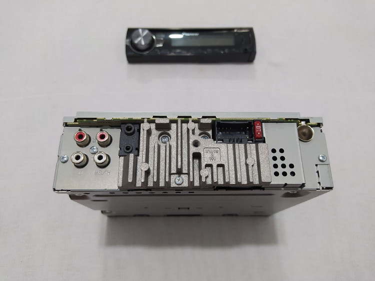 ضبط بلوتوث دار پایونیر مدل Pioneer DEH-S5050BT چهارخروجه