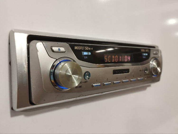 ضبط فوق حرفه ای پایونیر مدل 9650mp شش خروجی 6.5 ولتی دوپنل