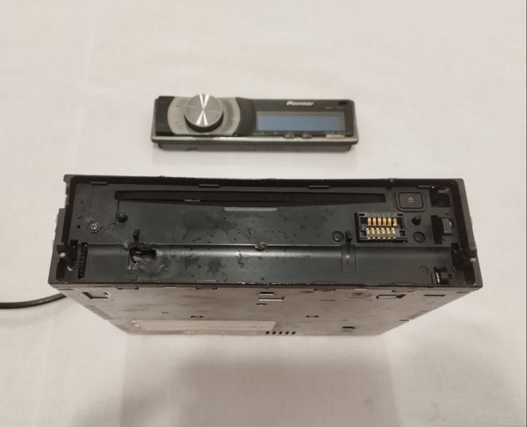ضبط پایونیر مدل Pioneer DEH-S5050 شش خروجه 4 ولتی