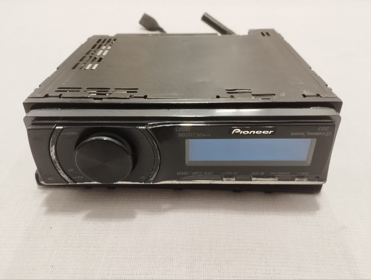 ضبط پایونیر مدل DEH-P7150UB شش خروجه پنل برقی