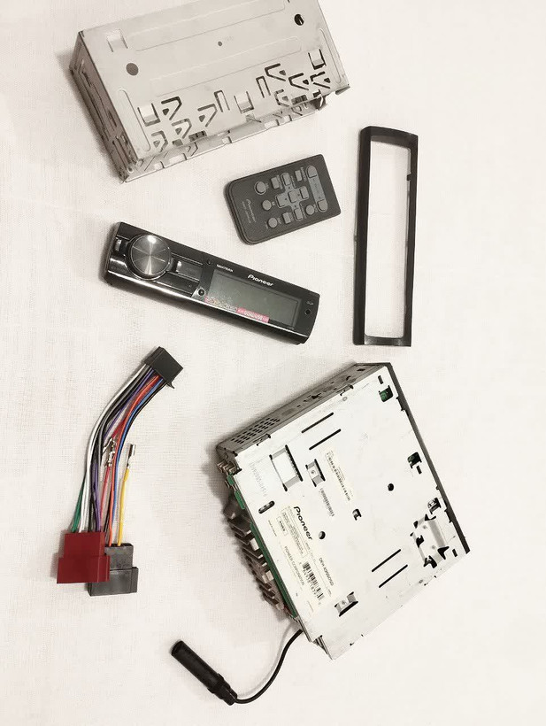 ضبط حرفه ای پایونیر 9550Sd شش خروجه مولتی کالر_ بلوتوث دار