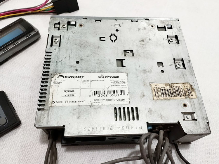 ضبط حرفه ای پایونیر مدل DEH_P7950UB شش خروجه پنل برقی