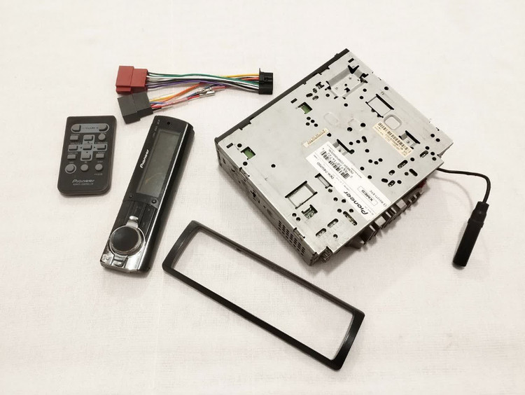 ضبط حرفه ای پایونیر مدل Pioneer DEH-7450SD شش خروجه 4.5 ولتی مولتی کالر