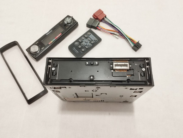 پخش پایونیر Pioneer DEH-9450UB پنل برقی شش خروجه