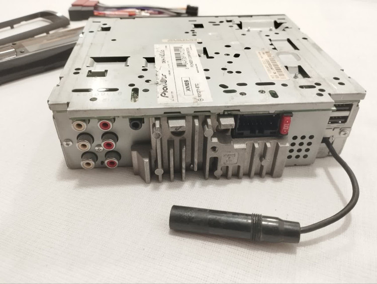 ضبط حرفه ای پایونیر مدل Pioneer DEH-7450SD شش خروجه