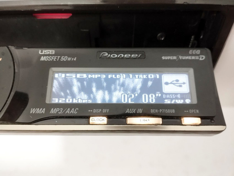 ضبط پایونیر مدل DEH-P7150UB شش خروجه پنل برقی