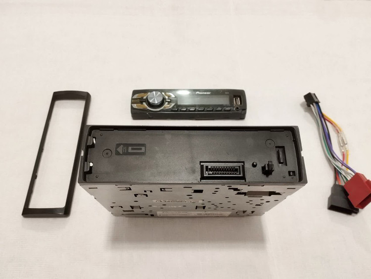 ضبط پایونیر مدل MVH-1450 چهار خروجی آمپلی فایر