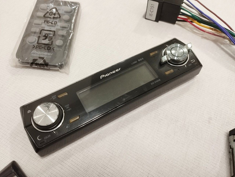 ضبط حرفه ای پایونیر Pioneer DEH-9450UB پنل برقی شش خروجه