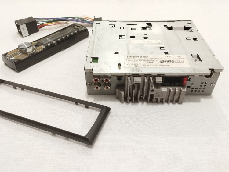 ضبط بلوتوث دار پایونیر مدل DEH-X2550UB چهار خروجی امپلی فایر