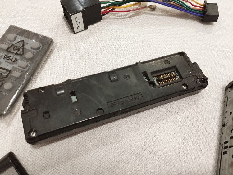 ضبط پایونیر مدل DEH-3150UB چهار خروجه