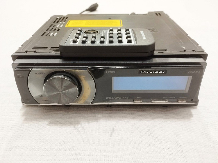 ضبط حرفه ای پایونیر مدل p7000 (۷۱۵۰سفارش اروپا) پنل برقی شش خروجه