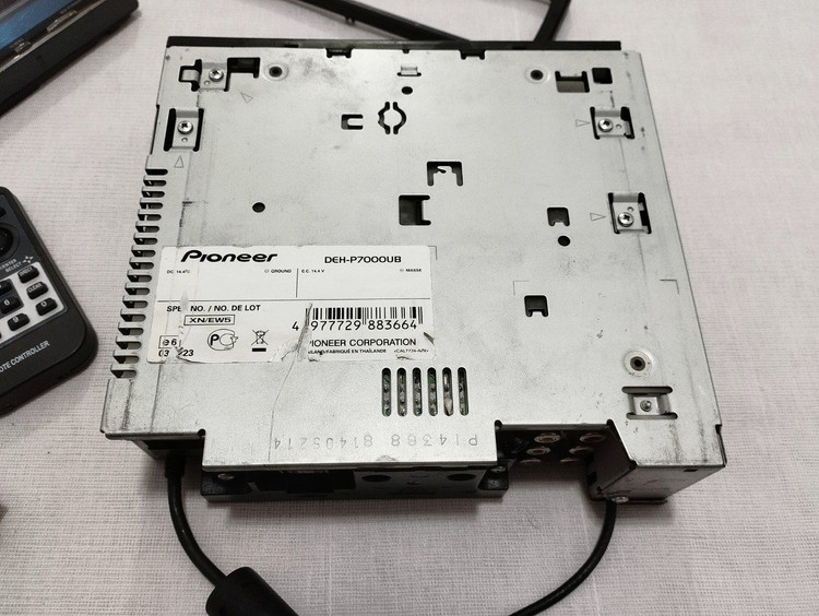 ضبط حرفه ای پایونیر مدل p7000 (۷۱۵۰سفارش اروپا) پنل برقی شش خروجه