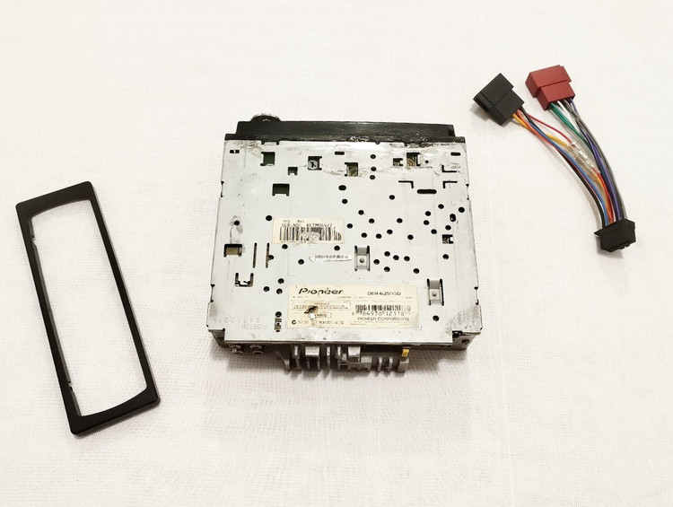ضبط پایونیر مدل DEH-6350SD شش خروجه