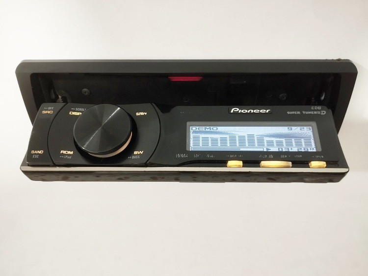 ضبط حرفه ای پایونیر مدل DEH-P7150UB پنل برقی شش خروجه