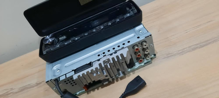 ضبط حرفه ای پایونیر Pioneer DEH-X7850bt شش خروجه بلوتوث دار