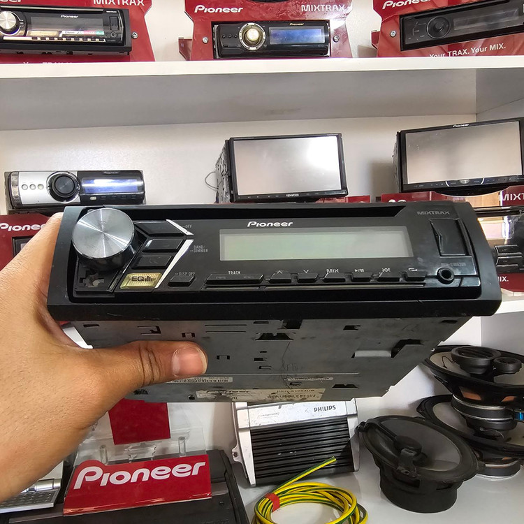 ضبط پایونیر مدل Pioneer DEH-S1053UB شش خروجه