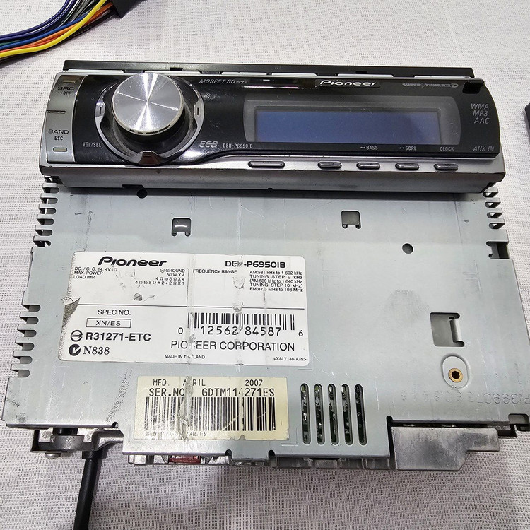 ضبط پایونیر شش خروجه دمو دار مدل DEH_P6950IB
